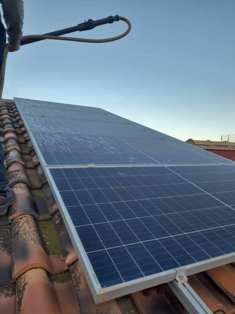 limpieza de placas solares valencia
